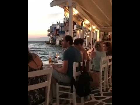 Dinner in Little Venice, Mykonos : Slay Lifestyle